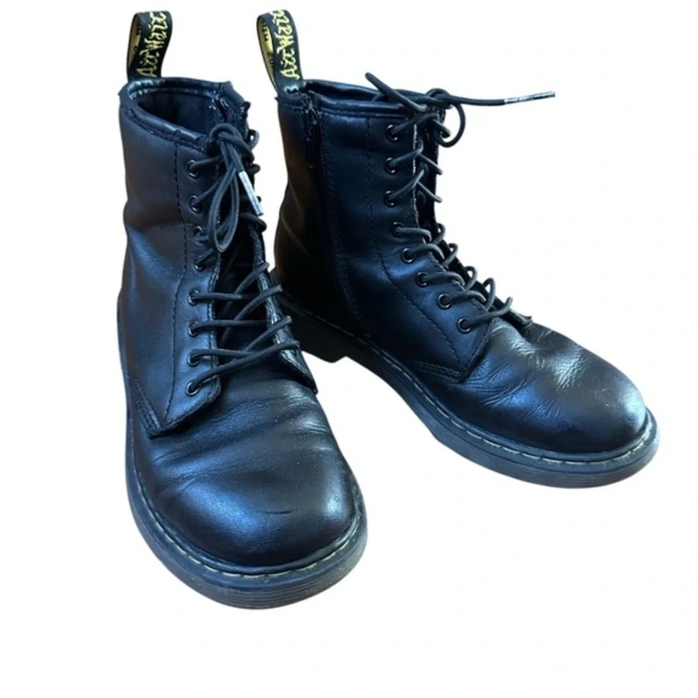 DR. MARTEN’S DELANEY‎ BLACK LEATHER LACE UP AND ZIPPER BOOTS SIZE 3